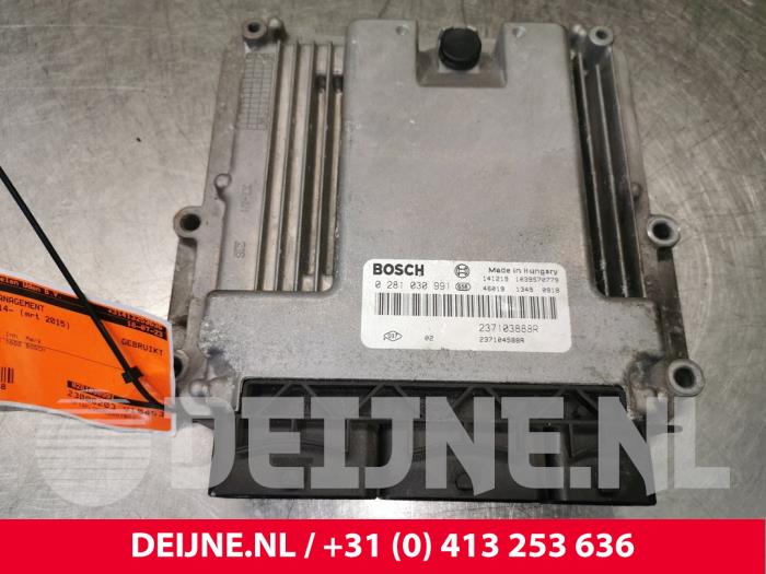 Renault Trafic Engine management computer O182288