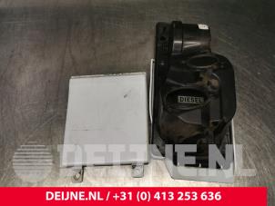 Renault Trafic Tank cap cover O182326 photo 3