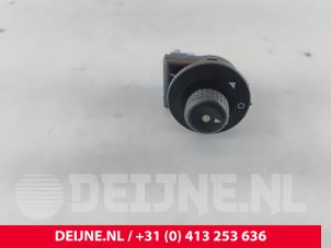 Gebruikte Spiegel Schakelaar Citroen Berlingo 1.6 HDI 16V 90 Prijs € 18,15 Inclusief btw aangeboden door van Deijne Onderdelen Uden B.V.