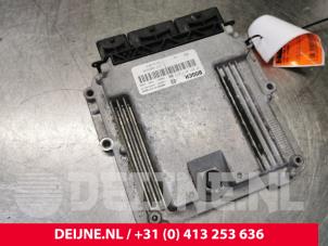 Opel Movano Computer Motormanagement O182562 foto 3