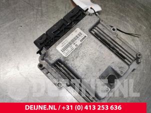Opel Movano Engine management computer O182565 photo 2