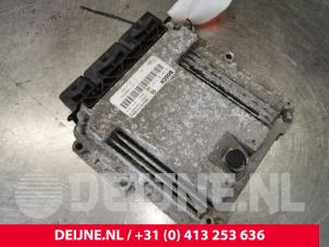 Opel Movano Engine management computer O182566 photo 2