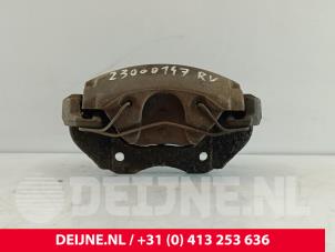 Gebruikte Remklauw (Tang) rechts-voor Volvo V50 (MW) 1.8 16V Flexifuel Prijs € 20,00 Margeregeling aangeboden door van Deijne Onderdelen Uden B.V.