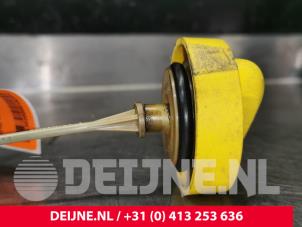 Opel Vivaro Öl Füllrohr O182942 foto 2