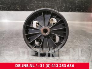 Gebruikte Stuurpomp Volvo XC70 (SZ) XC70 2.4 T 20V Prijs € 60,00 Margeregeling aangeboden door van Deijne Onderdelen Uden B.V.