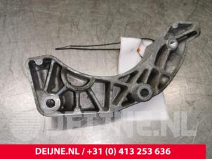 Volvo V60 Air conditioning bracket O183085 photo 3