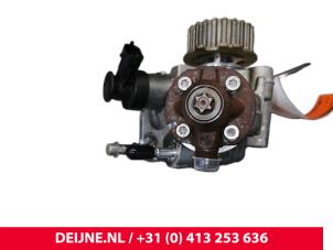 Peugeot Expert Brandstofpomp Mechanisch O183101 foto 3
