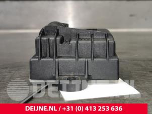 Mercedes Sprinter Vorglührelais O183120 foto 3