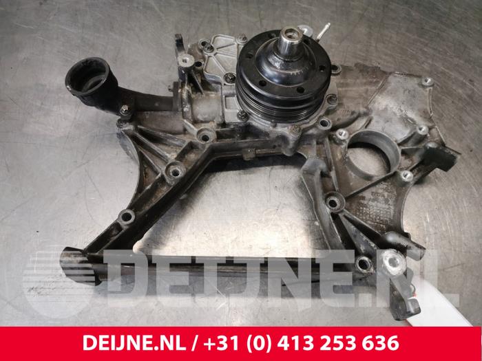 Gebruikte Dynamosteun boven Mercedes Sprinter Prijs € 48,40 Inclusief btw aangeboden door van Deijne Onderdelen Uden B.V.