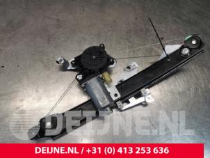 Volvo V70 Fenstermechanik 4-türig links hinten O183286 foto 2