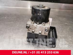 Volvo V50 ABS pump O183344 photo 2