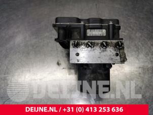 Gebruikte ABS Pomp Ford Transit 3.2 TDCI 20V Prijs € 151,25 Inclusief btw aangeboden door van Deijne Onderdelen Uden B.V.