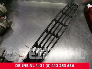 Renault Clio Bumper Rooster O183461 foto 2