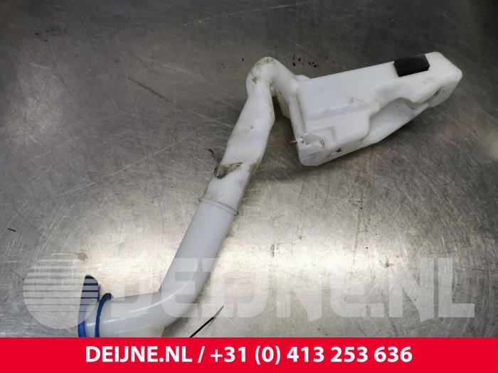 Skoda Fabia Front windscreen washer reservoir O183478
