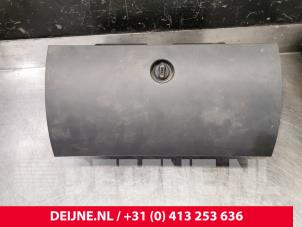 Renault Maxity Dashboardkastje O183584 foto 2