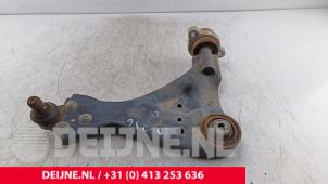 Mercedes Vito Draagarm onder links-voor O183625 foto 2