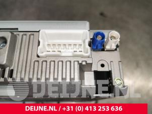 Opel Vivaro Display Multi Media regelunit O183773 foto 3