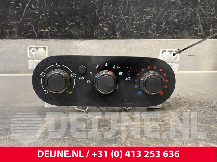 Opel Vivaro Heater control panel O183785