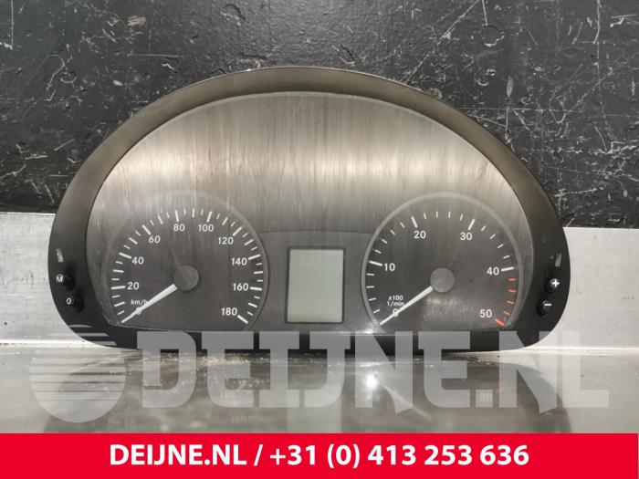 Mercedes Sprinter Kilometerteller KM O183905