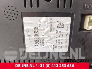 Mercedes Sprinter Kilometerteller KM O183978 foto 3