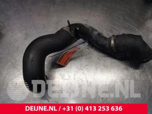 Gebruikte Intercooler Buis Peugeot Boxer (U9) 2.2 HDi 130 Euro 5 Prijs € 90,75 Inclusief btw aangeboden door van Deijne Onderdelen Uden B.V.