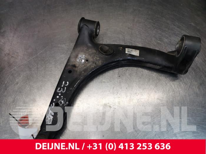 Volkswagen Crafter Querlenker unten links vorne O184144