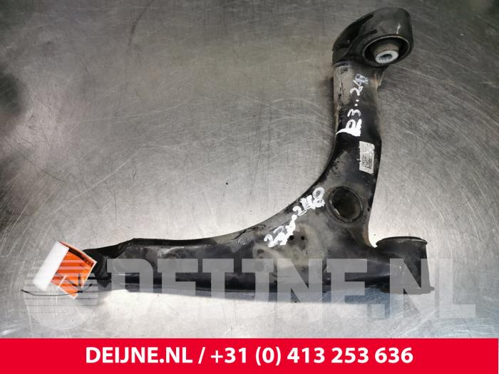 Volkswagen Crafter Querlenker unten rechts vorne O184145