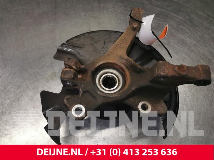 Ford Transit Courier Achsschenkel links vorne O184289