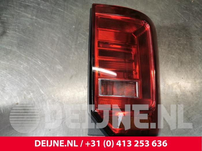 Volkswagen Caddy Achterlicht links O184350