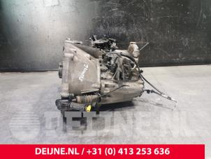 Peugeot Expert Gearbox O184731 photo 2