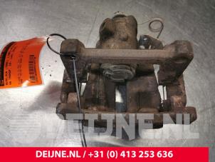 Gebruikte Remklauw (Tang) links-achter Volkswagen Transporter T5 2.0 TDI DRF Prijs € 48,40 Inclusief btw aangeboden door van Deijne Onderdelen Uden B.V.