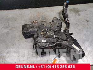 Volkswagen Crafter Adblue tank O184930 foto 3