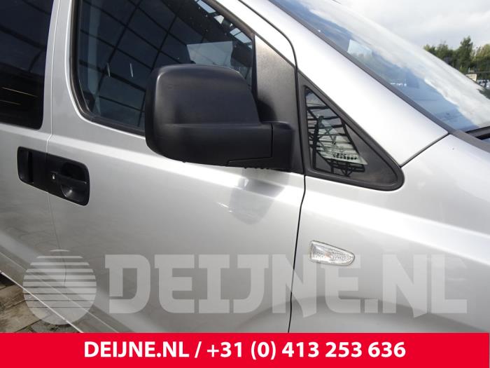 Hyundai H300 Dreieckfenster rechts vorne O185080