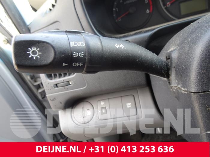 Hyundai H300 Kombischalter Lenksäule O185075