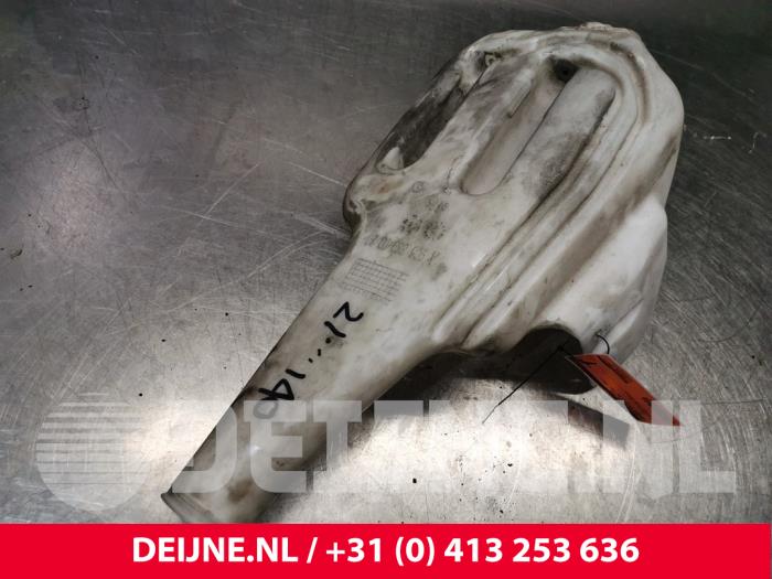 Mercedes Sprinter Scheibensprühertank vorne O185361