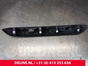 Mercedes Sprinter Handgreep Achterklep O185399 foto 2
