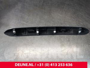 Mercedes Sprinter Handgreep Achterklep O185399 foto 3