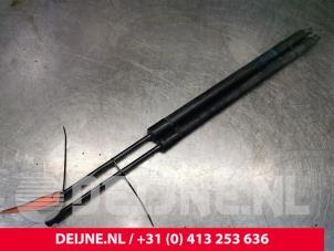 Volkswagen Transporter Set Gasdempers Achterklep O185413 foto 2