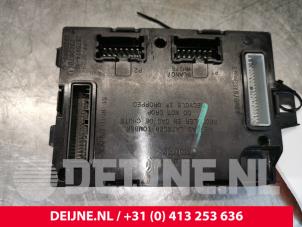 Opel Vivaro Body control computer O185423 photo 3
