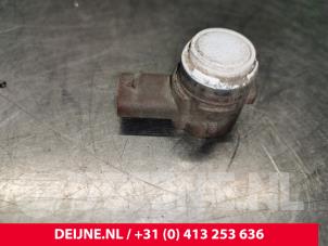 Gebruikte Sensor PDC Tesla Model 3 Long Range AWD 75 kWh Prijs € 60,50 Inclusief btw aangeboden door van Deijne Onderdelen Uden B.V.