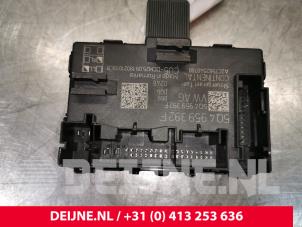 Volkswagen Crafter Central door locking module O185483 photo 2