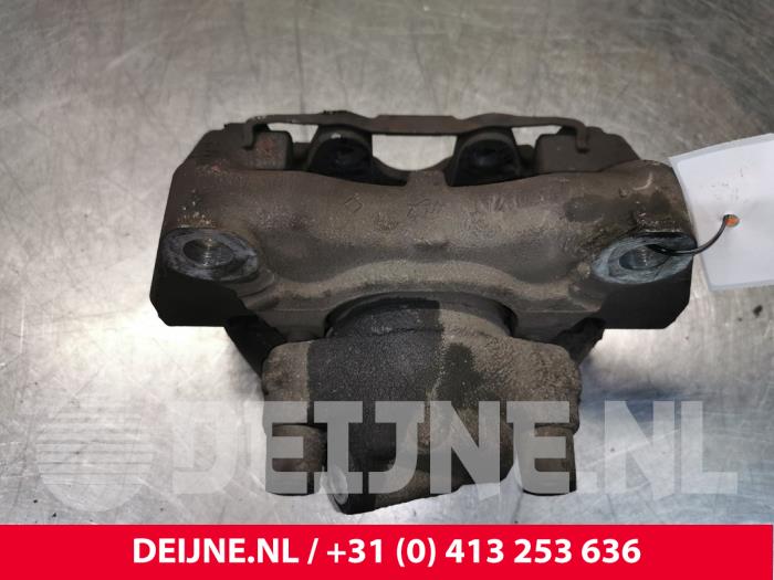 Volkswagen Transporter Bremszange rechts vorne O185513