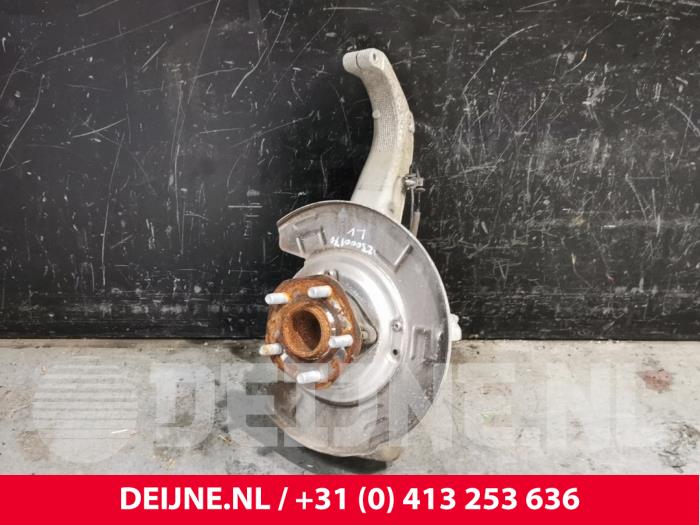 Tesla Model 3 Achsschenkel links vorne O185613
