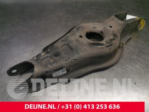 Tesla Model 3 Rear spring retainer, right O185632 photo 2