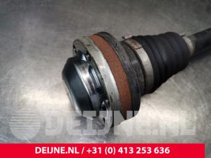 Volkswagen Transporter Antriebswelle links vorne O185728 foto 3
