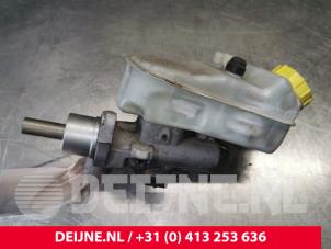 Volkswagen Transporter Hauptbremszylinder O185804 foto 3