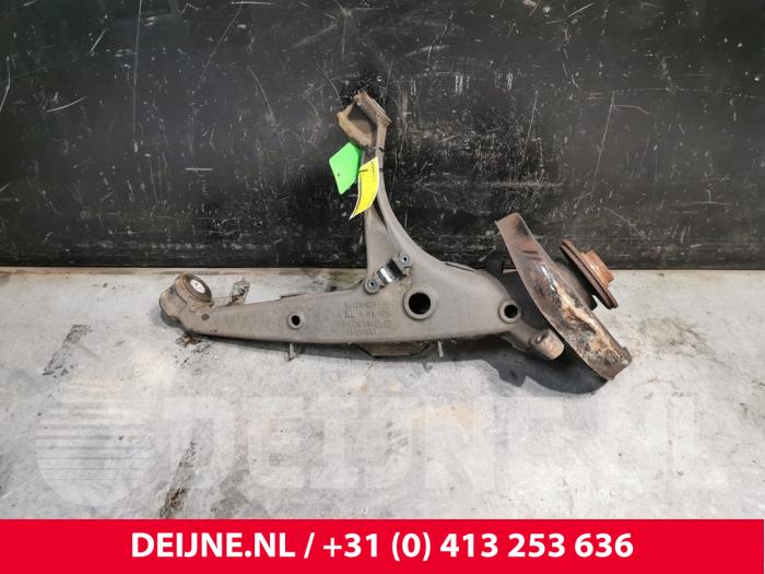 Volkswagen Transporter Draagarm onder links-achter O186153
