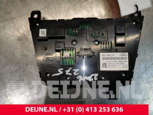 Ford Transit Custom Radiobedienfeld O186270 foto 3