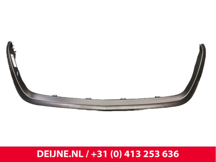 Mercedes Sprinter Grillleiste O9990001846