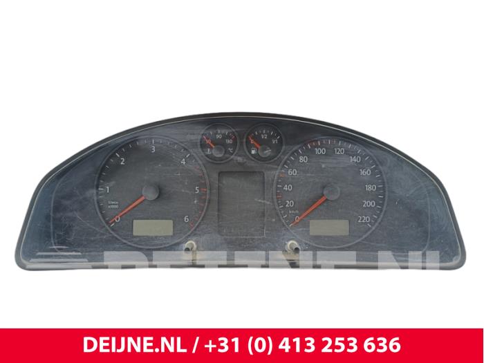 Volkswagen Transporter Tacho - Kombiinstrument KM O186541